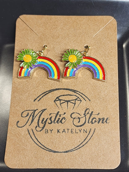 Gold plated rainbow charm style earrings with green daisy