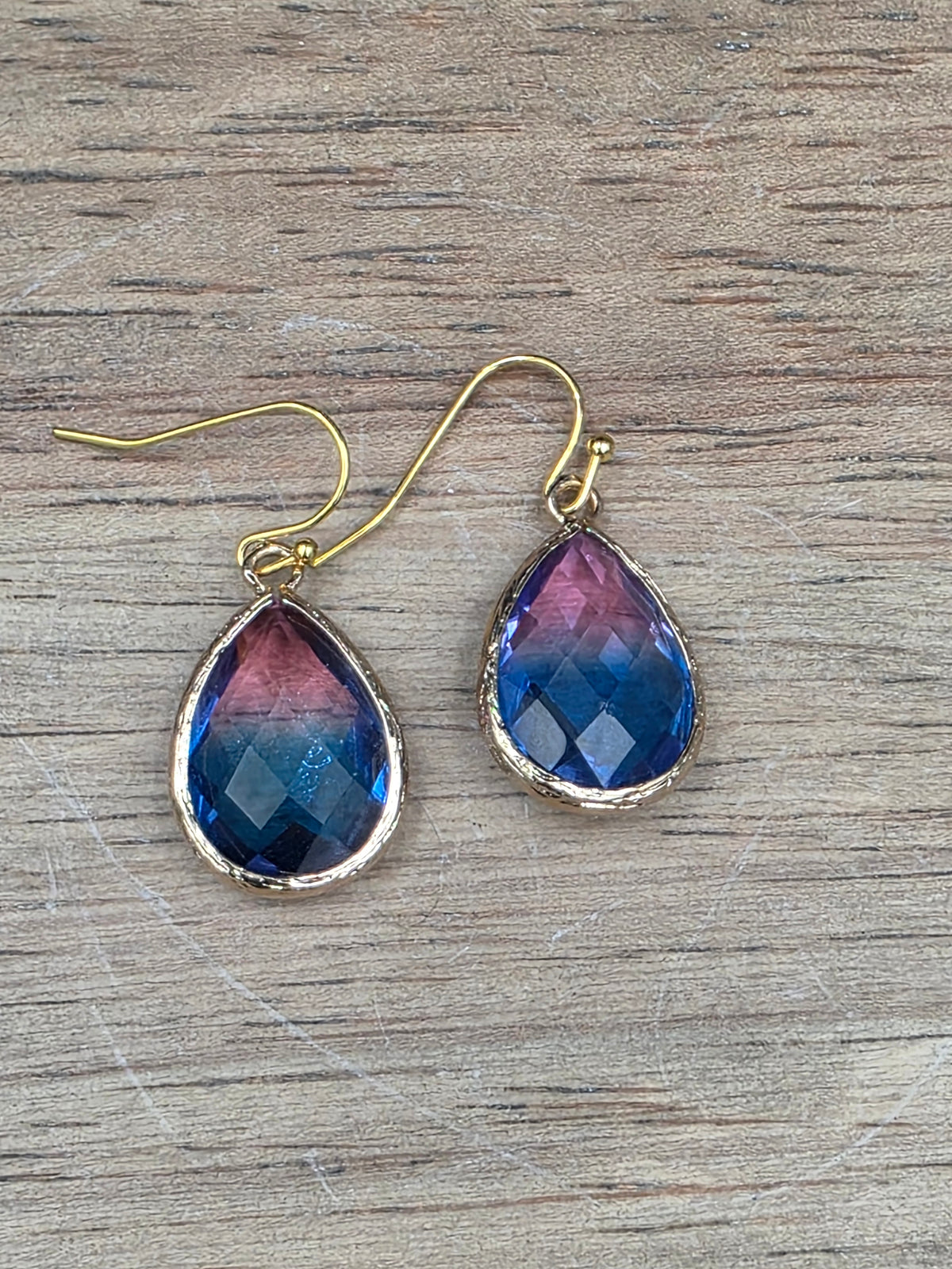 23x15mm Gold Plated Brass Faceted Glass Teardrop Earrings (Blue Amethyst)